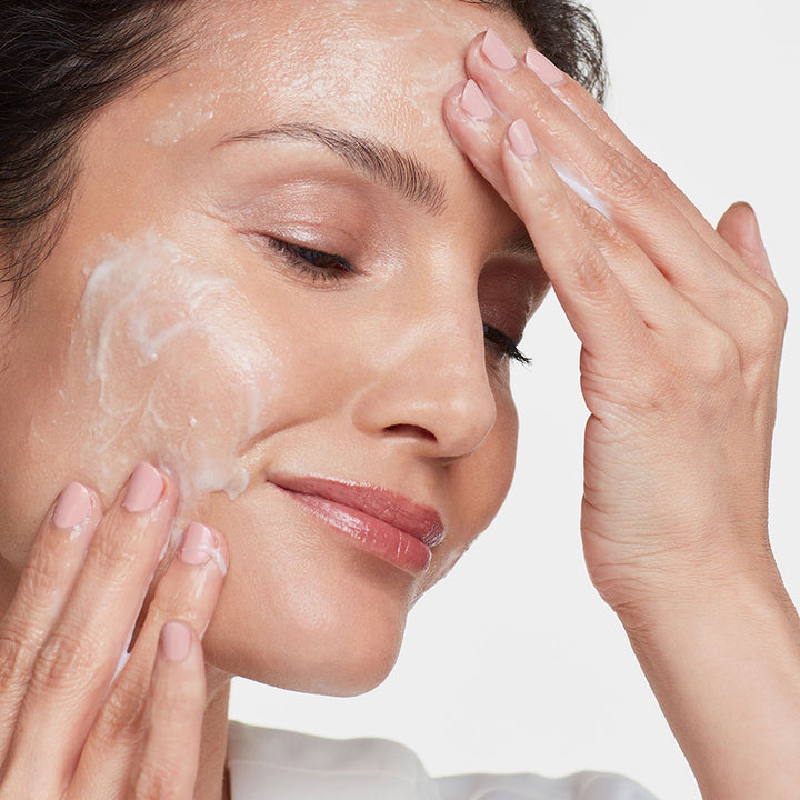 Exfoliating Cleanser: Energizing Renewal 200ml